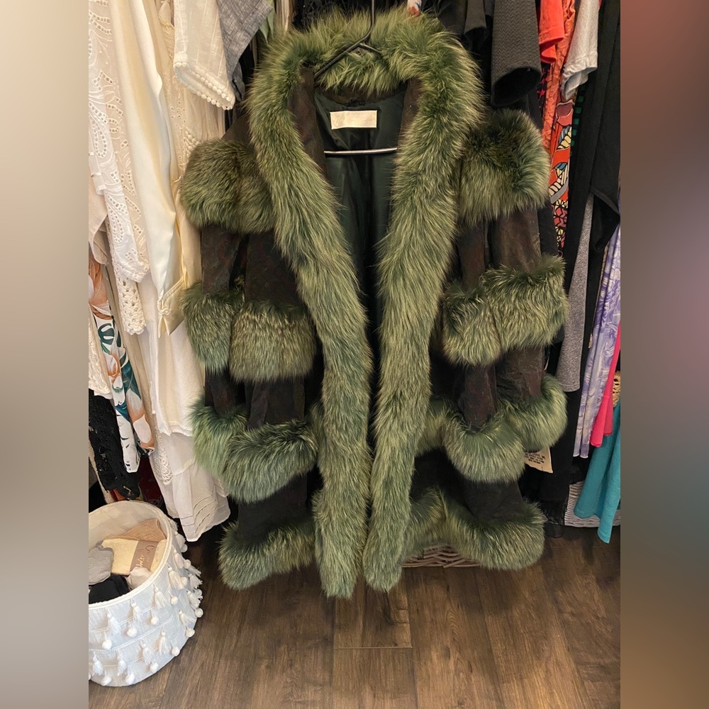 Swing jacket, fox and suede fur. Custom made